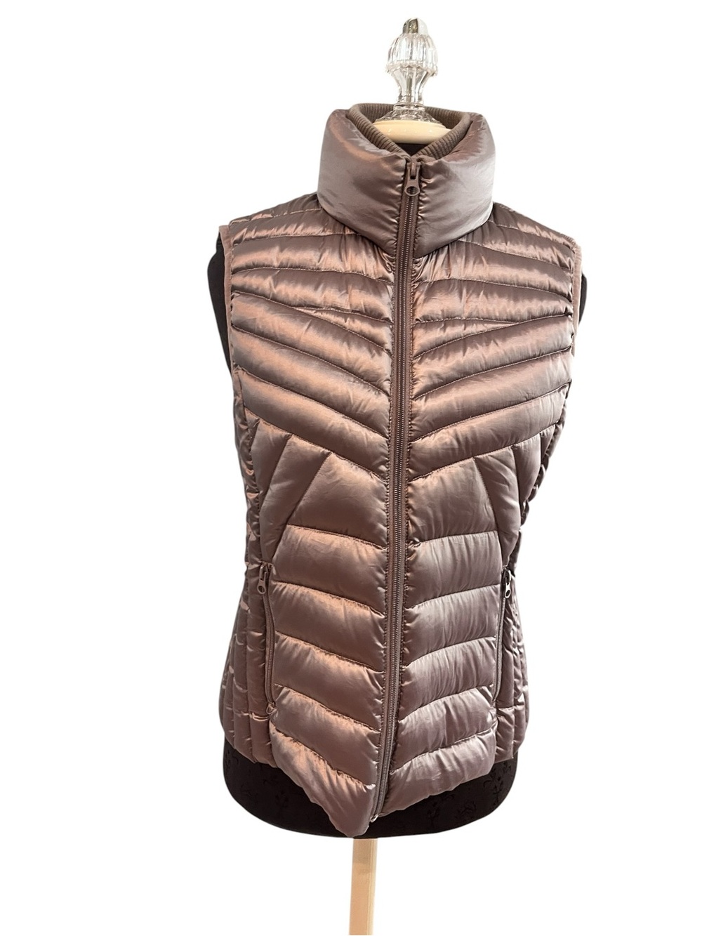 Bernardo Women Size S Bronze Goose Down Quilted Puffer Vest Zip Pockets Bronze